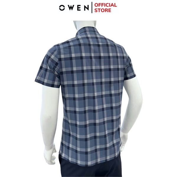 Áo sơ mi nam tay ngắn Owen AB250049NT màu xanh cổ vịt kẻ caro dáng suông body fit tà bằng có túi chất liệu Knit