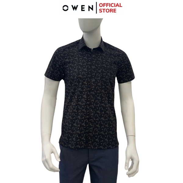Áo Sơ Mi Nam Tay Ngắn Owen AB250122NT màu đen in họa tiết dáng suông body fit tà bằng có túi Chất liệu Bambo poly