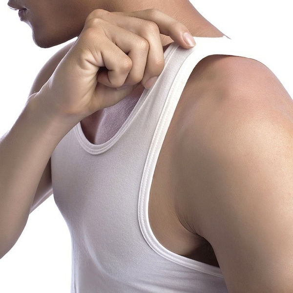 Áo Lót Nam Áo Thun Ba Lỗ Aristino AC21 Màu Trắng Basic Kiểu Dáng Classic Vải Cotton Mềm Mịn