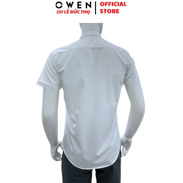 Áo sơ mi trắng nam tay ngắn Owen AR260522NTV màu trắng trơn dáng suông regular fit tà lượn có túi chất liệu sợi sồi