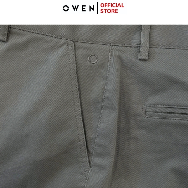 Quần kaki nam Owen QKR251278 màu xám dáng suông regular fit chất liệu poly recycle (renu)