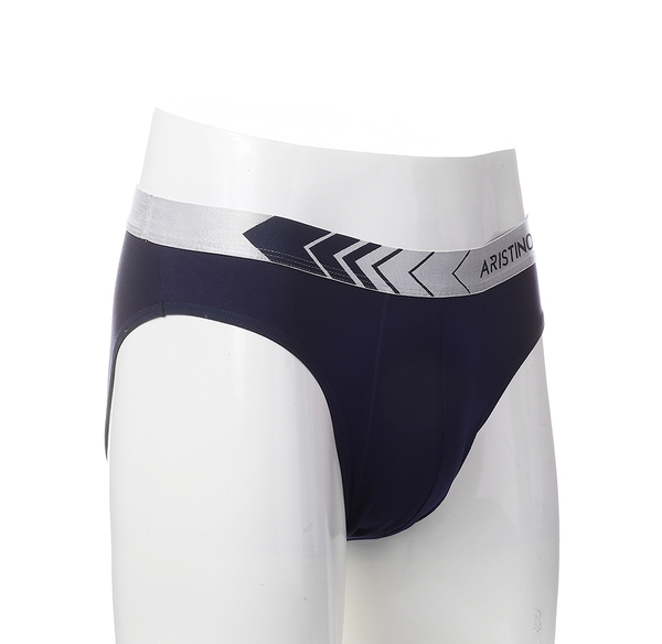 Quần Lót Nam Aristino ABF01807 Kiểu Quần Sịp Tam Giác Chất Liệu Cotton Mềm Mịn Giao Màu Ngẫu Nhiên