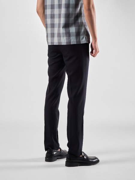 Quần Tây Nam Owen QS231512R2 (QS242844R) màu navy dáng slim fit vải nano