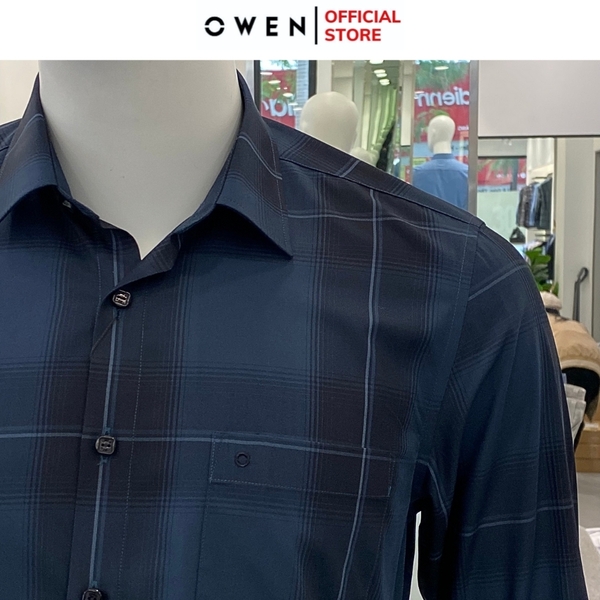 Áo Sơ Mi Nam Tay Dài Owen AR230701DT màu xanh đậm kẻ vuông Dáng suông tà lượn có túi chất liệu Viscose