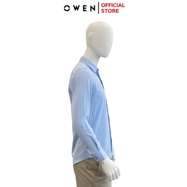 Áo Sơ Mi Nam Tay Dài Owen AR230018DT màu xanh nhạt trơn dáng suông tà lượn có túi chất liệu Nano