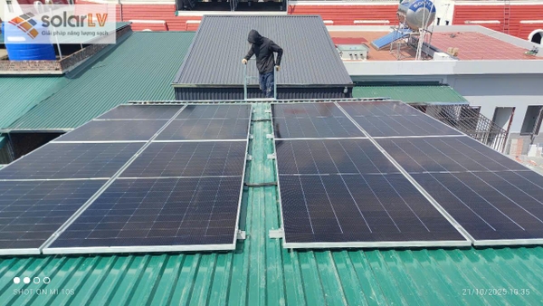 chi-phi-lap-dat-he-thong-dien-mat-troi-10kw-cho-biet-thu-lien-ke-cua-anh-dat-ha-