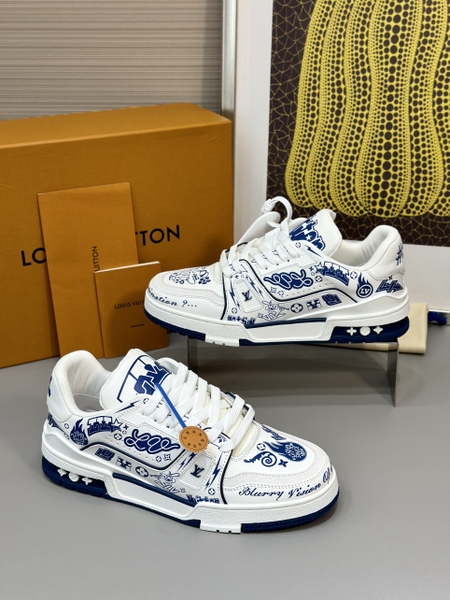 Giày sneaker Louis Vuitton Trainer Trắng logo họa tiết Xanh Dương new 2024 Like Auth on web fullbox bill thẻ phụ kiện