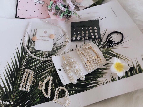 Set kẹp tóc 23 món ngọc trai