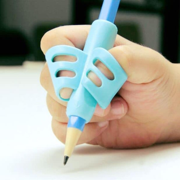 Đệm định vị cầm bút cho bé