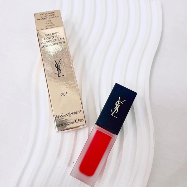 Son Kem YSL 201 Rouge Tatouage Màu Đỏ Cam