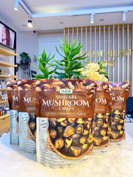 Nấm hương sấy giòn nội địa Úc DJ&A Shiitake Mushroom Crisps 225g