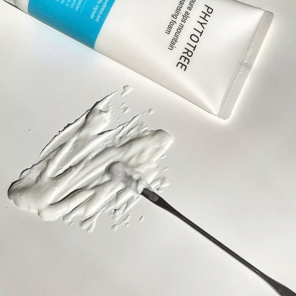 Sữa rửa mặt tạo bọt sạch sâu không khô da Phyotree Pure Alps Mountain Cleansing Foam 150ml