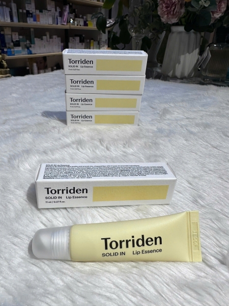 Tinh Chất Dưỡng Ẩm Căng Mọng, Làm Mịn Môi Torriden Solid-In Lip Essence 11ml