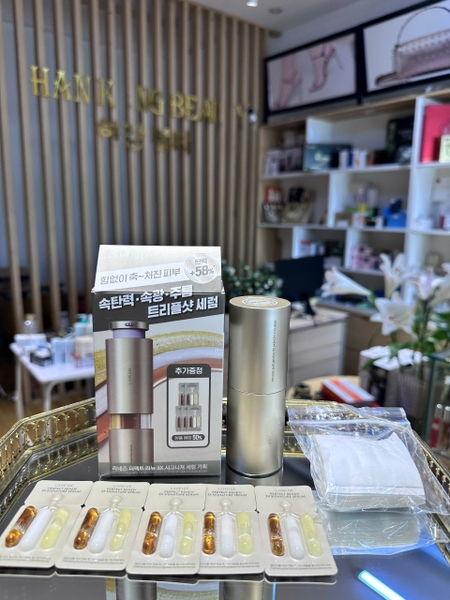 Tinh chất làm sáng, chống lão hóa, căng bóng Laneige Perfect Renew 3x Signature Serum Gift set 20ml 10ml