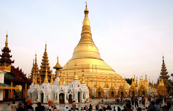 TOUR MYANMAR: YANGON - BAGO - GOLDEN ROCK