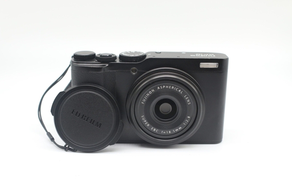 may-anh-fujifilm-xf10-body-black-moi-98