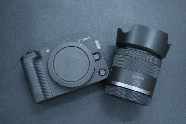 may-anh-canon-eos-r50-v-lens-14-30mm-f-4-6-3-likenew