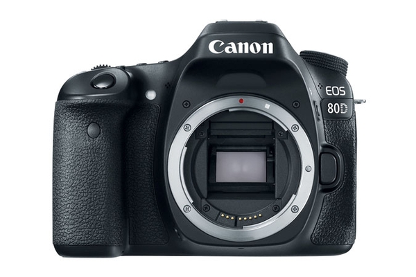 may-anh-canon-eos-80d-body