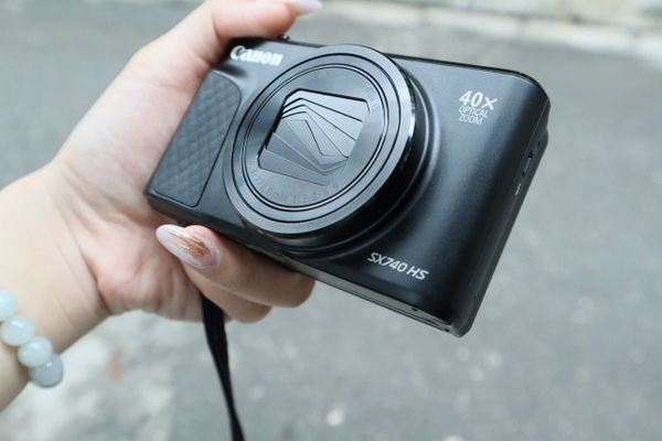 may-anh-canon-powershot-sx740-hs-den