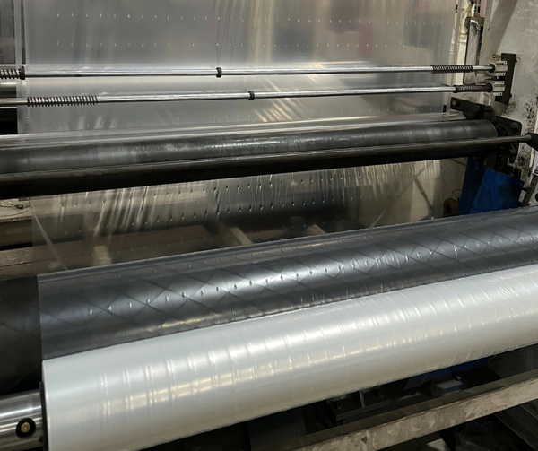  MÀNG CO NHIỆT PE ĐỤC LỖ – GIẢI PHÁP ĐÓNG GÓI CHẮC CHẮN, THOÁNG KHÍ CHO HÀNG HÓA KÍCH THƯỚC LỚN