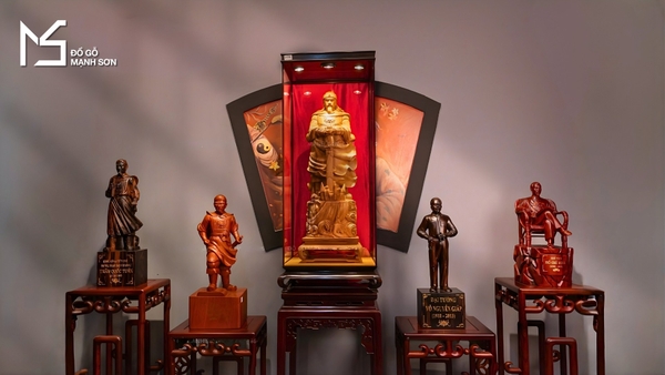 Tượng danh nhân: Mang niềm tự hào dân tộc, khẳng định vị thế người chơi