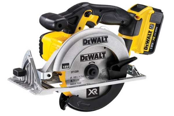 Máy cưa cầm tay 18V Dewalt DCS391M1