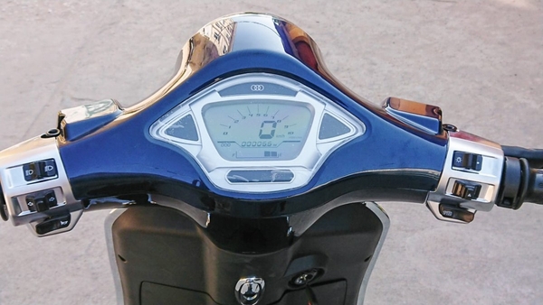 xe máy điện vespa xanh cửu long