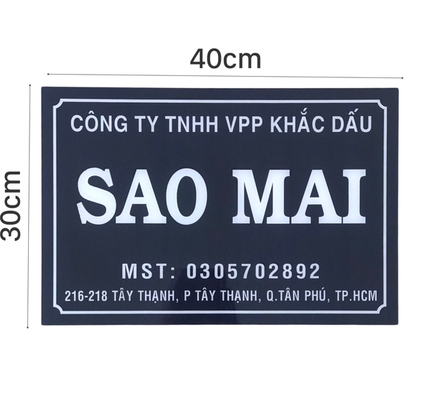 Bảng công ty mica 40x30cm nền xanh dương chữ trắng