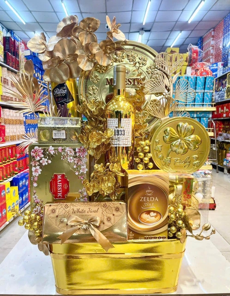 Quà Tết Mệnh Kim