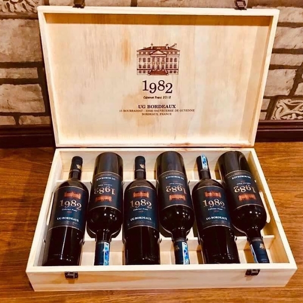 6 chai vang Bordeaux 1982 giá chỉ 1.1 triệu