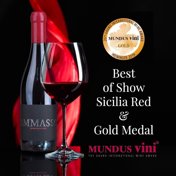 Rượu vang Ammasso Rosso Sicilia DOC 2016.