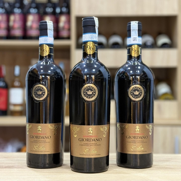 Rượu vang Rinforzato Giordano Nero D'Avola Cabernet Sauvignon 96