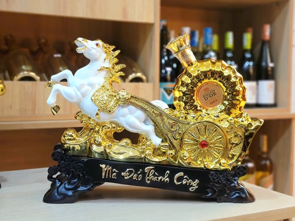 Kệ rượu Mã đáo thành công