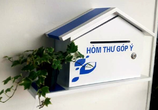 hom-thu-gop-y