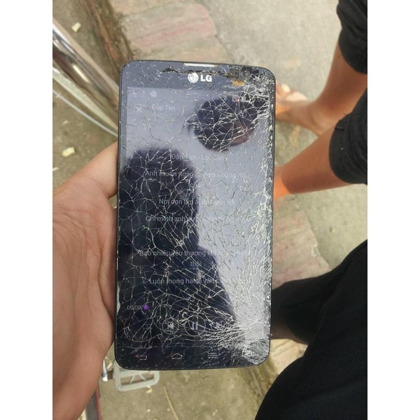 thay-man-hinh-cam-ung-mat-kinh-lg-g-pro-f240