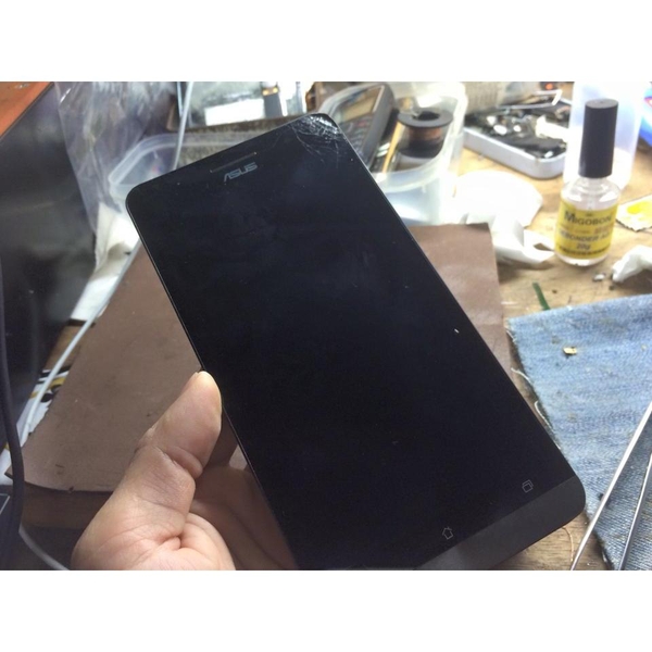 thay-man-hinh-zenphone-6-chinh-hang