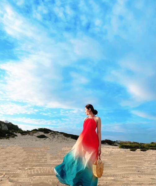 Váy Maxi Yếm Loang Cổ Cam Xanh Biển DM129