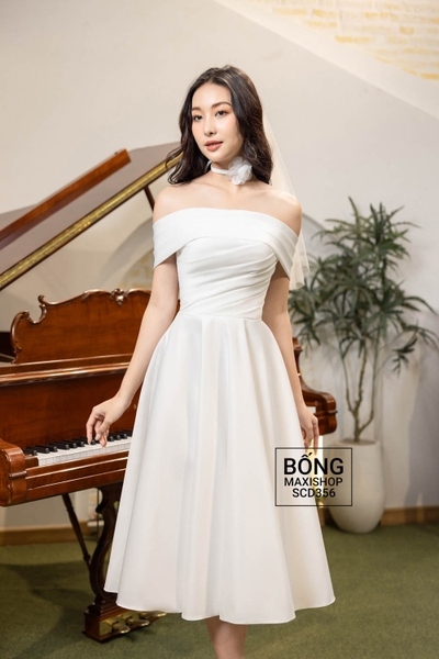 Váy cưới phi nhật trễ vai trắng xếp ly xéo trễ vai rời lửng váy ngắn SCD356T
