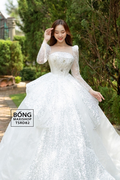 Váy cưới tùng cát phối bèo trắng kim sa tròn TSRD82