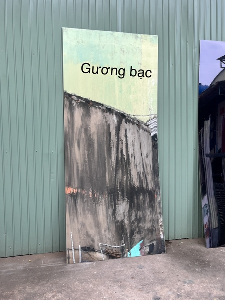 Tấm ốp than tre Luxwall gương bạc