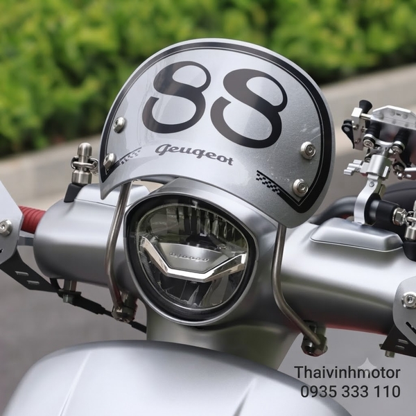 kinh-chan-gio-peugeot-django-sang-trong-lap-dat-chuan-zin-tai-thaivinhmotor-da-n