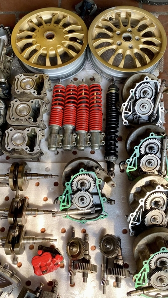 chuyen-cung-cap-si-phu-tung-vespa-piaggio-nguon-hang-uy-tin-gia-tot-tai-da-nang