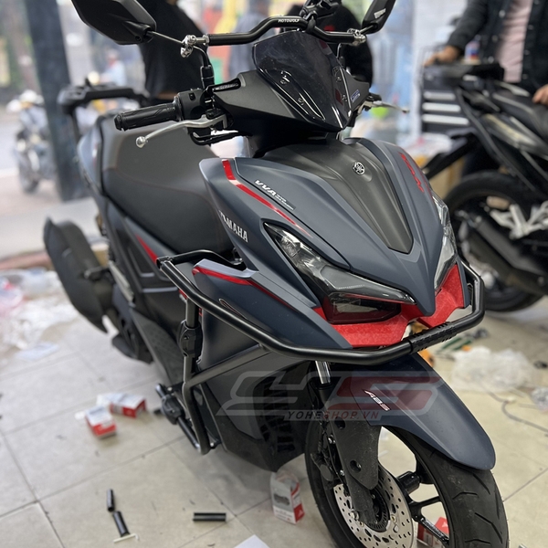 khung-chong-do-yamaha-nvx-v3