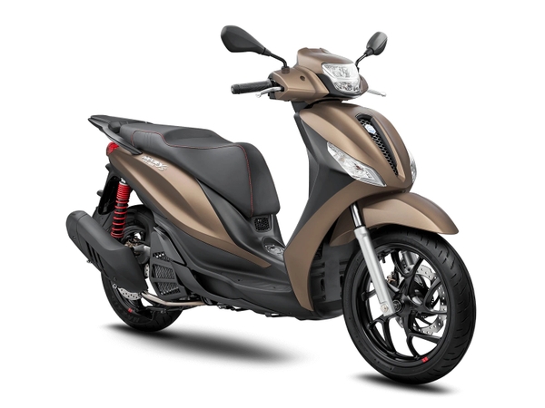 pha-den-cac-loai-xe-piaggio-vespa-chinh-hang-nang-cap-led-bi-cau-chat-luong-cao