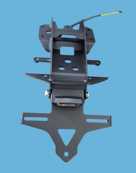 duoi-bien-so-xe-pg1-pat-bien-so-chuan-dang-the-thao-gon-gang-chac-chan