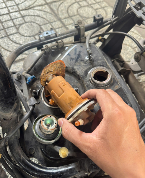 bom-xang-honda-zoomer-x-2016-2023-hang-chinh-hang