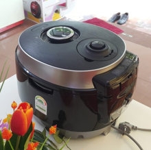 Nồi cơm áp suất điện tử Cuckoo CRP-QS1010FG