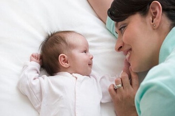 Nên chăm bé sơ sinh từ 07 đến 11 tháng tuổi như thế nào?