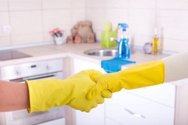 Khách hàng cần lưu ý khi chọn công ty giúp việc