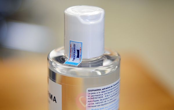 Nước tẩy trang và dưỡng ẩm cho da nhạy cảm và da thường ISIS Pharma Sensylia Auqa 250ml